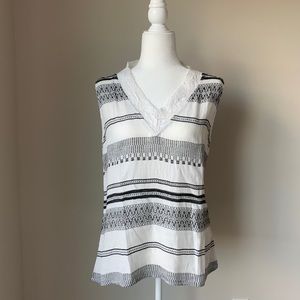 Black and White Geometric Sleeveless Top Size M